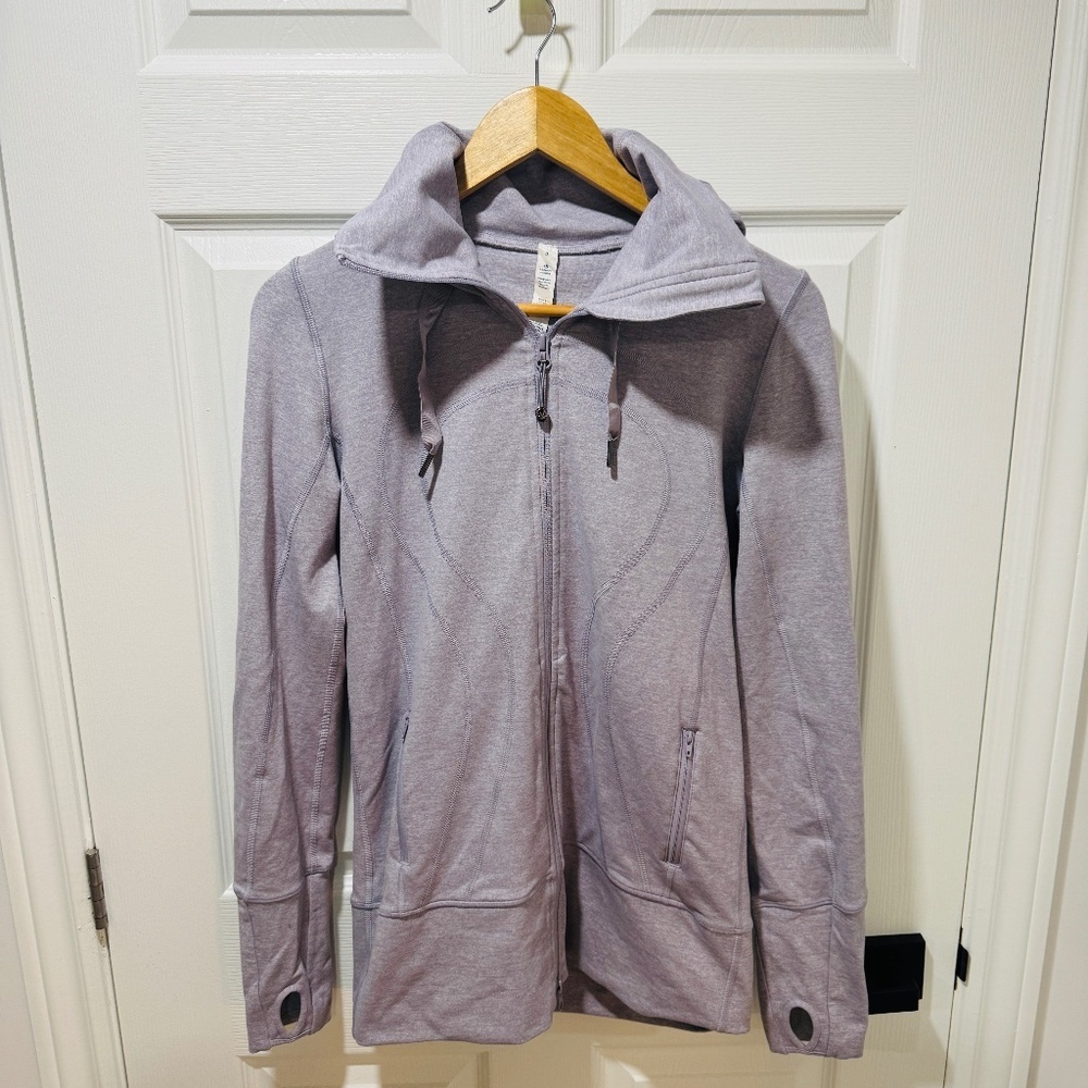 Lululemon - Stride Jacket, Heather Purple-Gray Colour, Size 8, Good Condition - Picture 3 of 6
